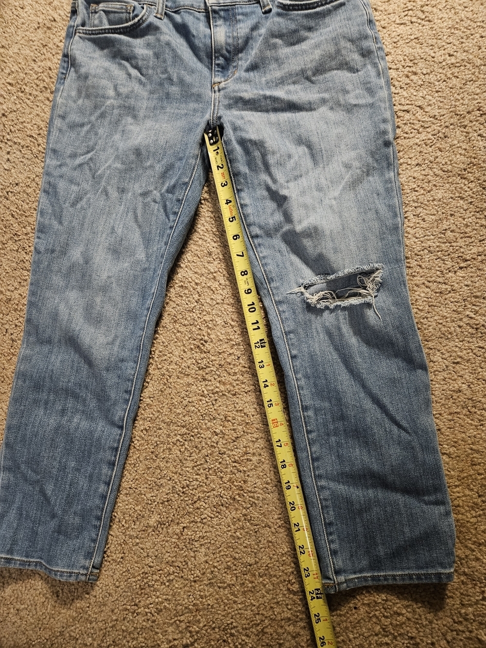 Joe's Jeans Curvy Skinny Crop Jeans in Light Wash Blue - Picture 5 of 5